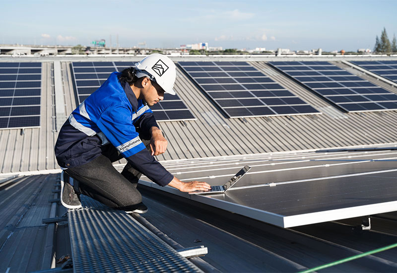 ALPESPHOTONS-Prestations-mise-en-service-installateur-panneau-photovoltaique-installateur rge panneaux solaires